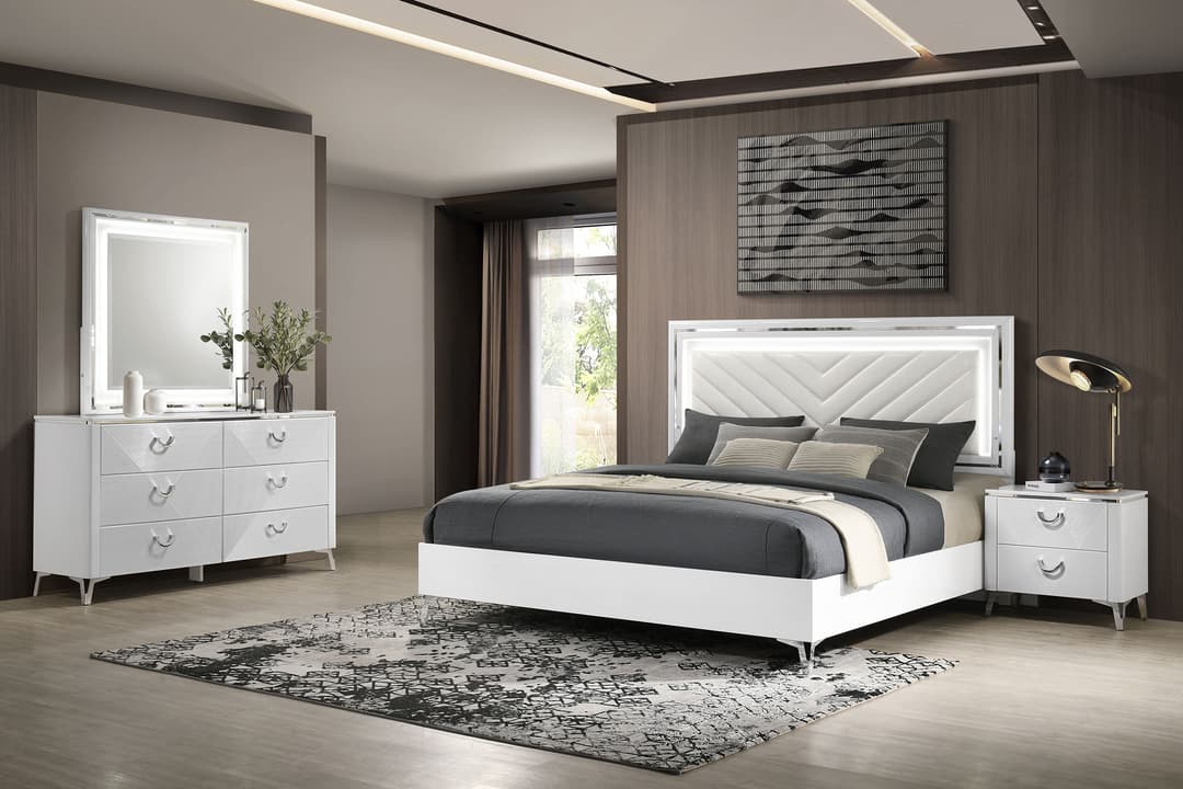 Cassia 4-piece Queen LED Bedroom Set White High Gloss